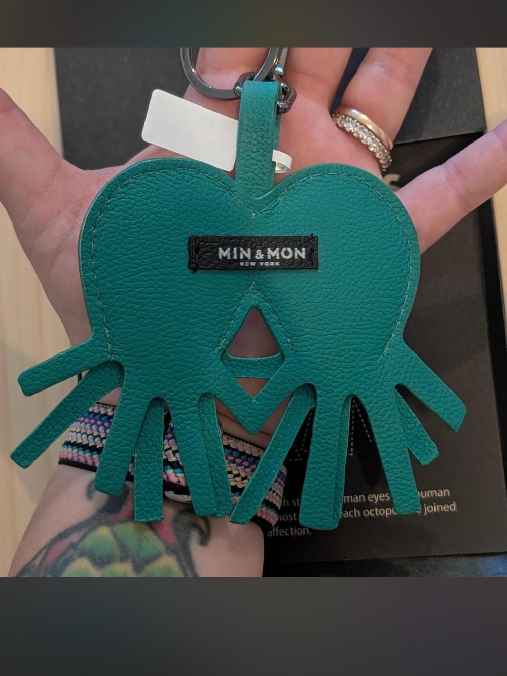 Min & Mon Leather Keychain - Picture 2 of 3